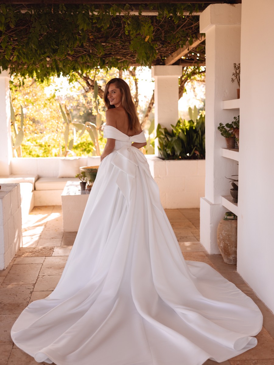 Νυφικό Φόρεμα Timeless 5802