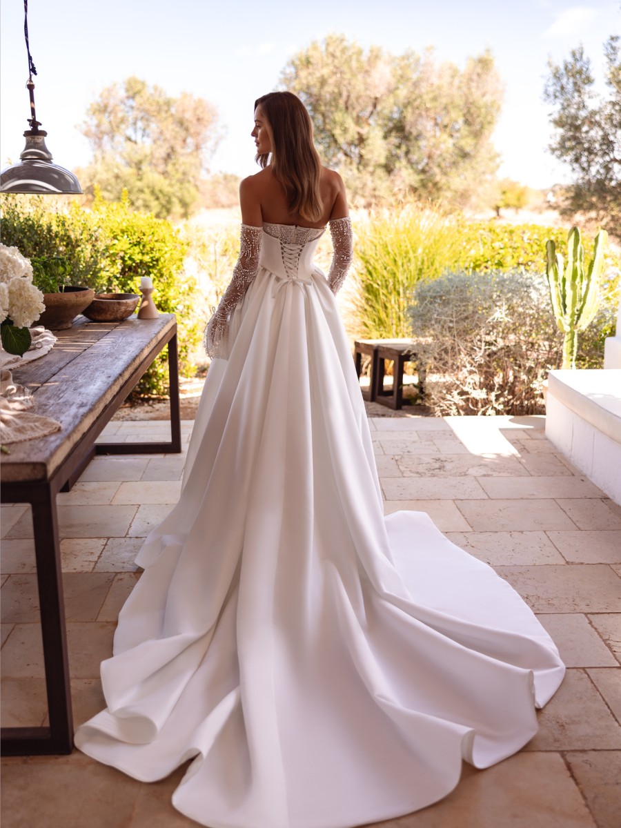 Νυφικό Φόρεμα Timeless 5810